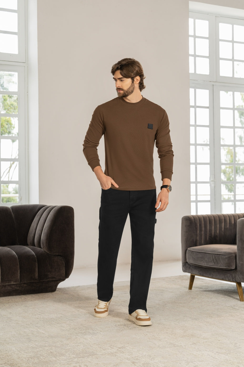Sweater Manga Larga con Puño Cuello Redondo Micro Cafe