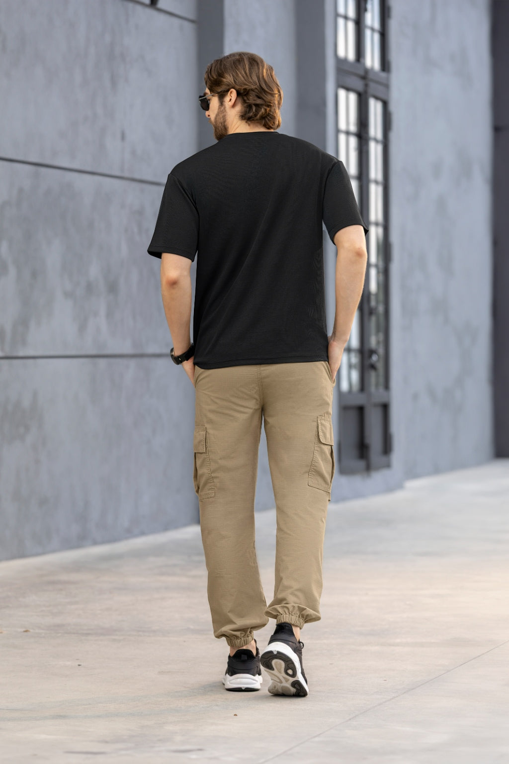 Jogger Bolsillos Delanteros y Trasero Elástico y Cordón Beige - Boccelli ropa para hombre, vista 2