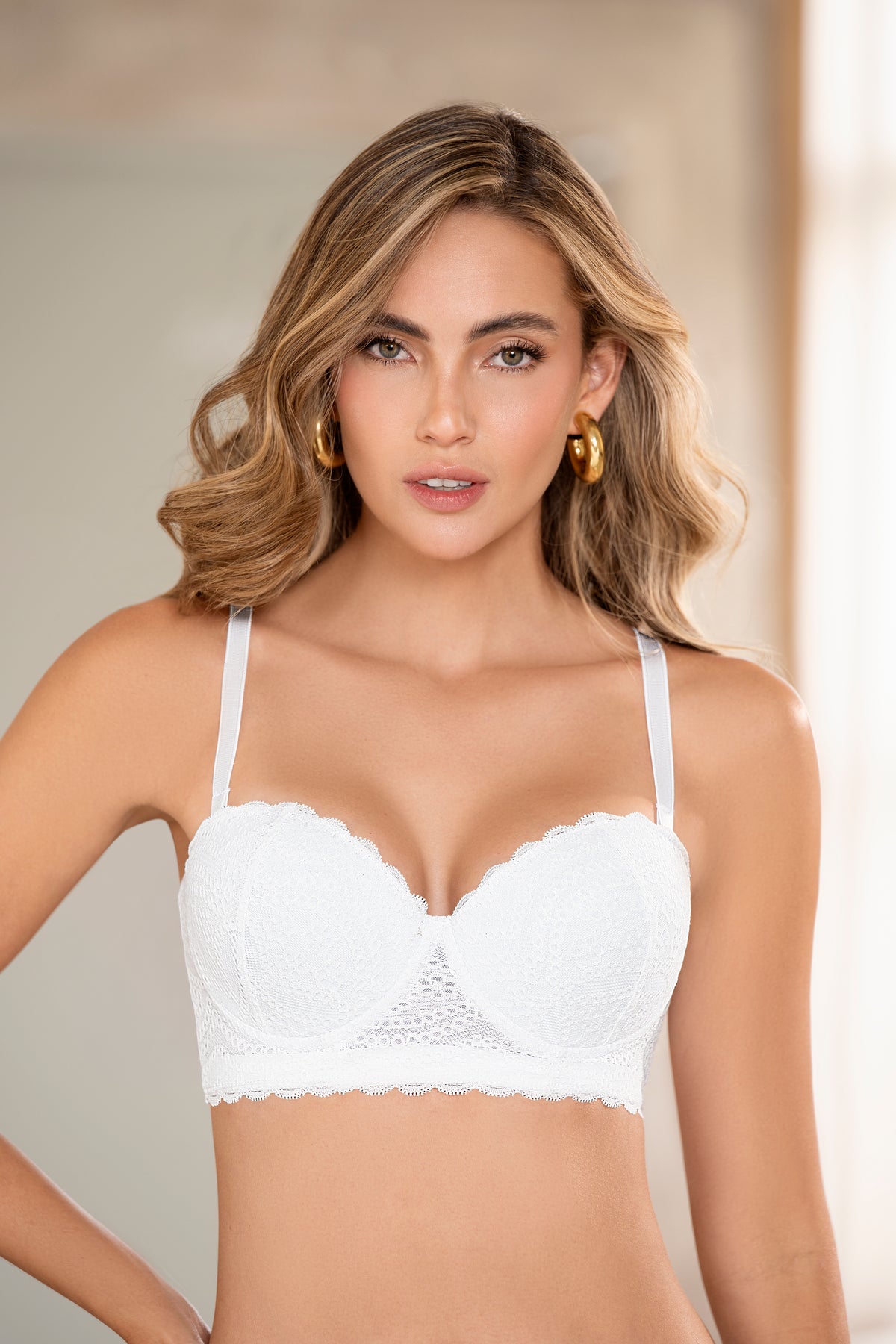 Brasier Strapless Realce Natural Copas con Aro Powernet Interno en Base