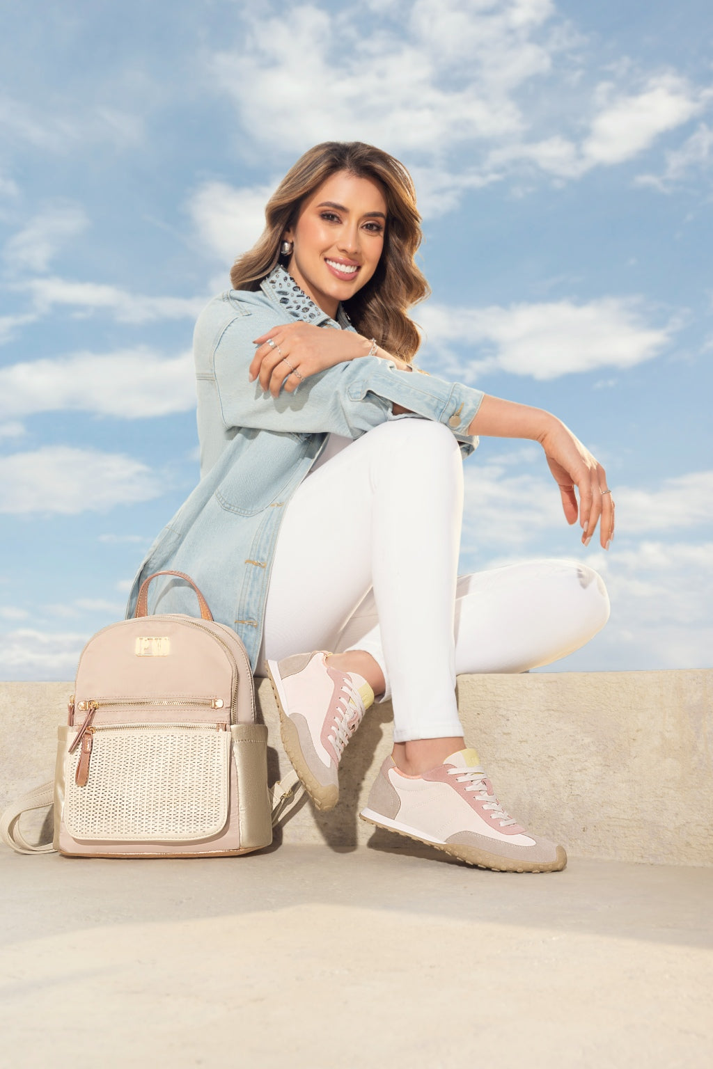 Tenis Dama Flat Material Textil Apliques Pequeños en Nobuck