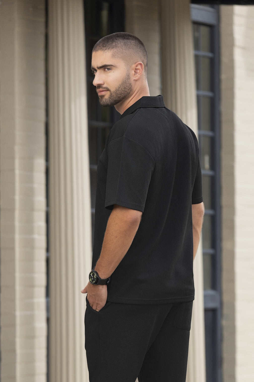 Camiseta Manga Corta Cuello Camisero Negro para Hombre Boccelli - foto 3