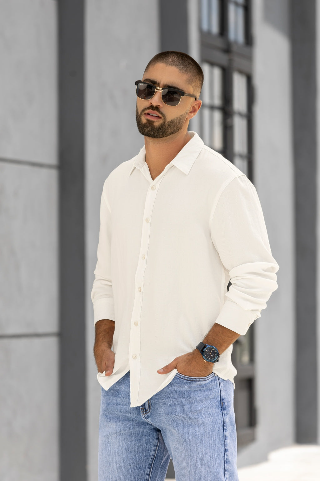 Jeans Bota Straight Bolsillos Delanteros y Traseros Demin Bolsillos Delanteros y Traseros Demin Stretch Proceso de Desgaste Algodón Spandex Azul Medio - Boccelli ropa para hombre, vista 9